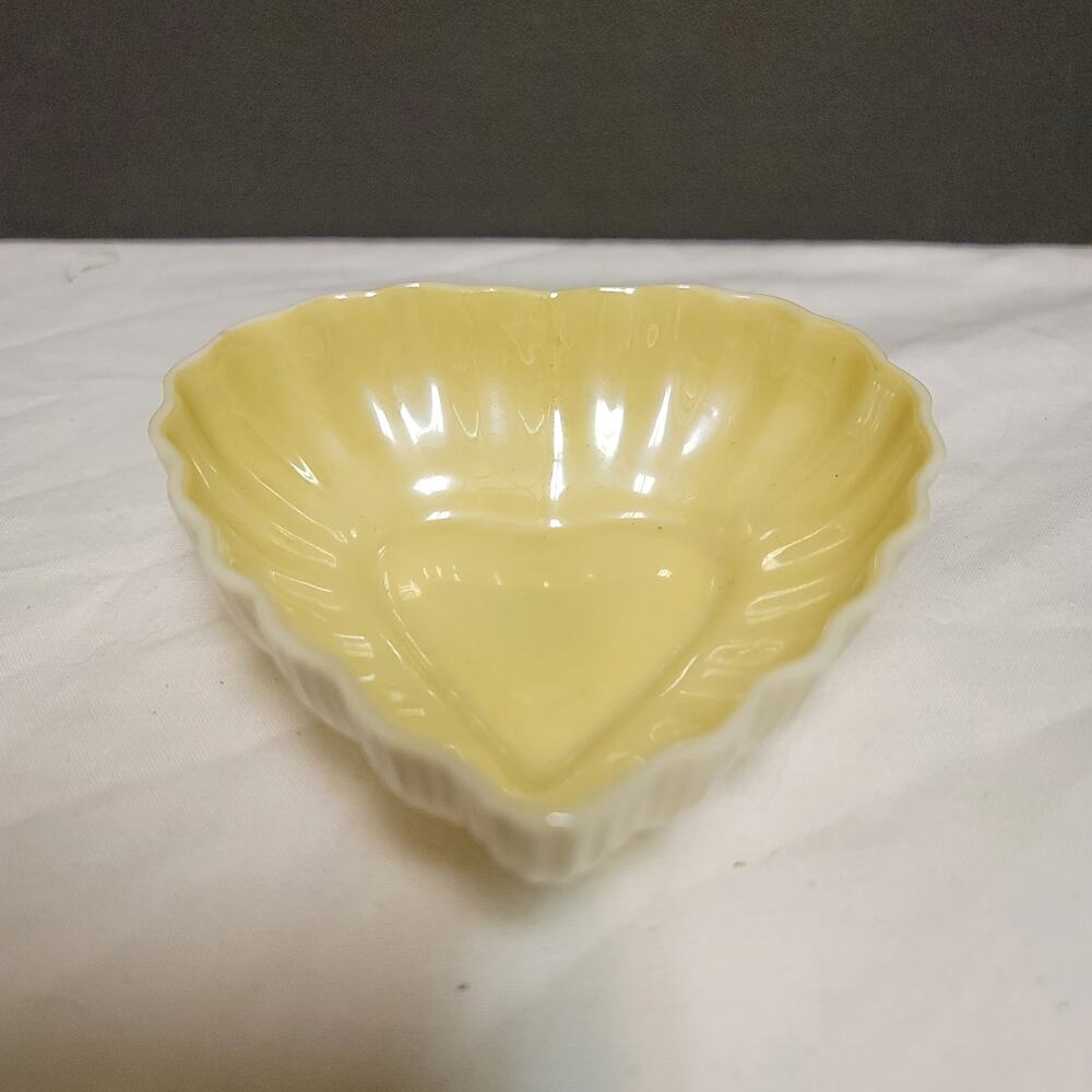 Belleek Vintage Scalloped Heart Trinket Dish Yellow Iridescent Glaze Ceramic
